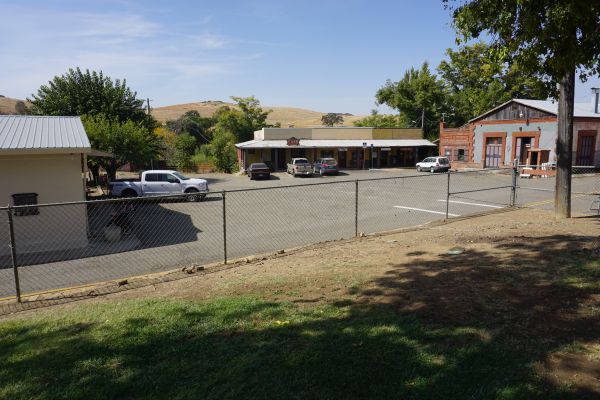 [Picture of Hornitos Plaza 1]